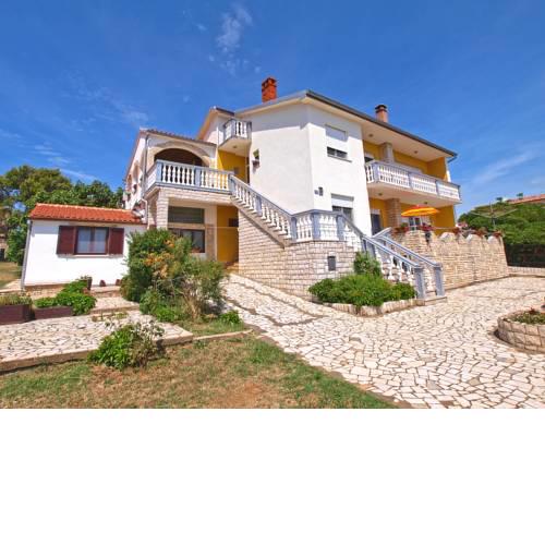 Apartments Marle 906