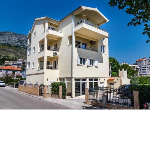 Apartments Mijo