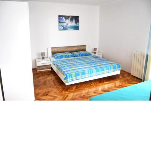Apartments Mikulić