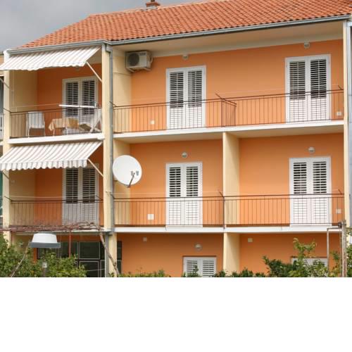 Apartments Milena