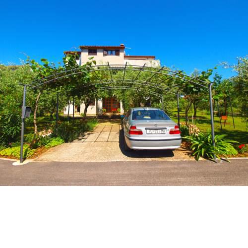 Apartments Milio 1105