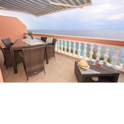 Apartments Andrijic