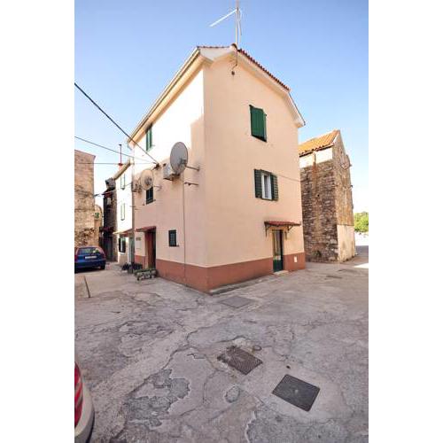 Apartments Mladen