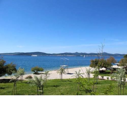 4 bedroom apartment with 3 bathrooms and private parking - Apartments Orange