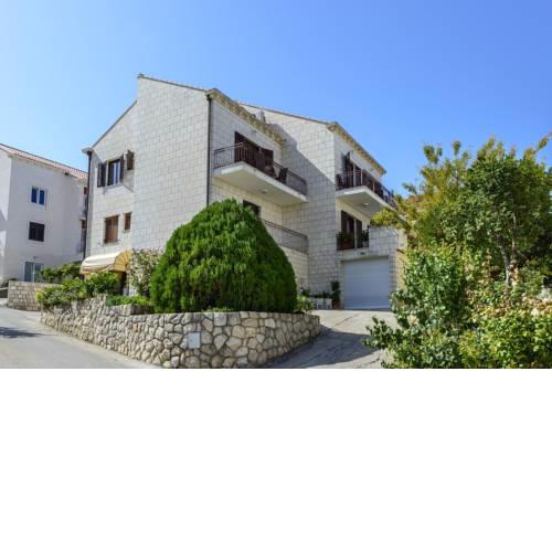 Apartments Pero
