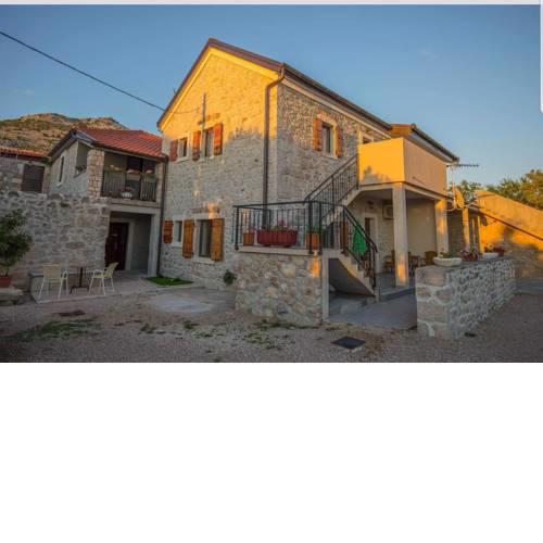 Apartments Punta