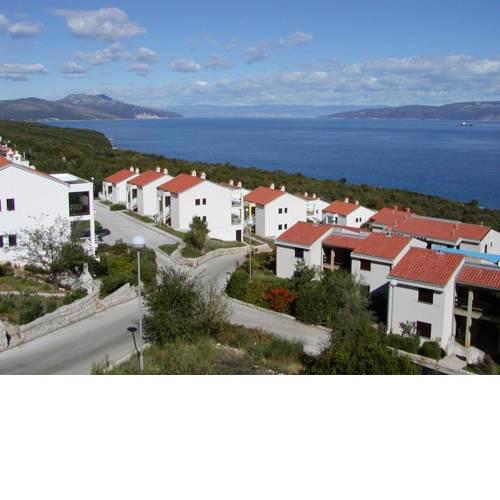 Apartments Ravni