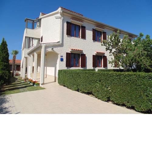 Apartments Regi Medulin