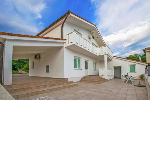 Apartments Roda Starigrad Paklenica - CDN05025-DYD