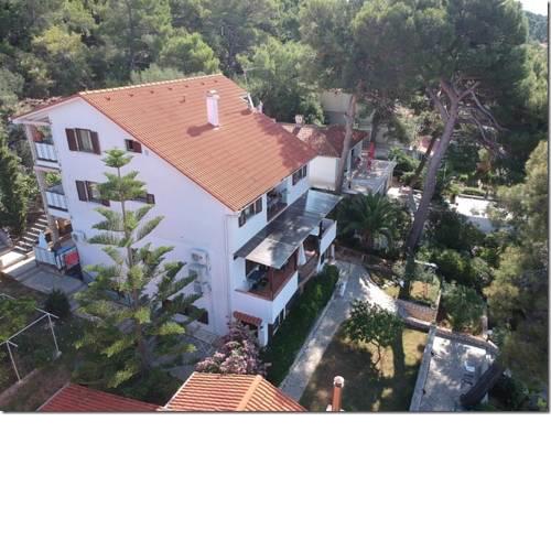 Apartments & Rooms Bianca