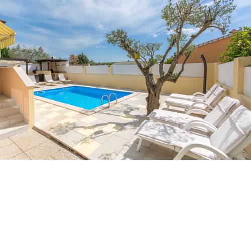 Apartments Sani