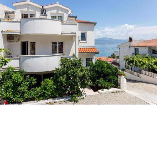 Apartments Seka - with parking