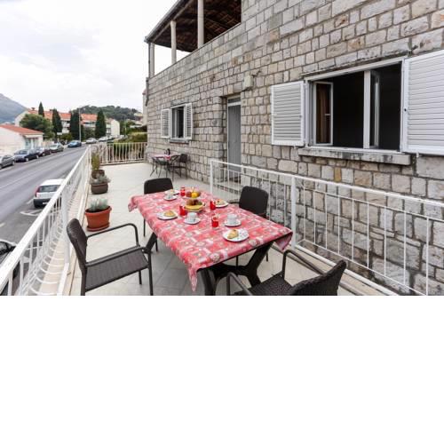 Apartments Sisic