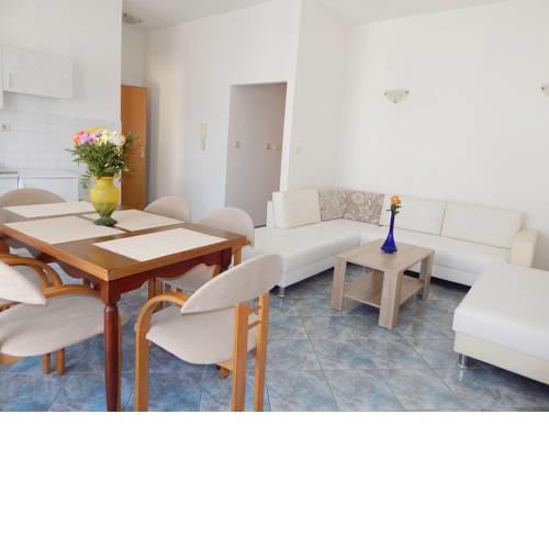 Apartments Škojo