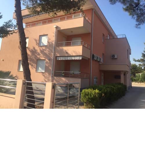 Apartments Školjka