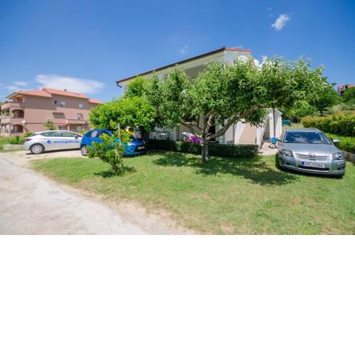 Apartments Snjezana