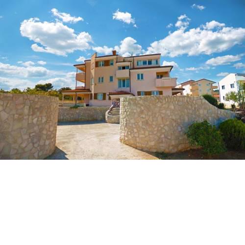 Apartments Sonja, airco, WiFi, grill, parking, close to sea