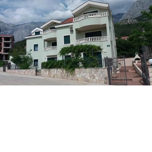 Tara Apartments