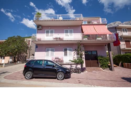 Apartments Tomaš