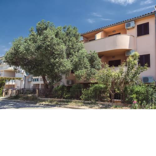 Apartments Ulika