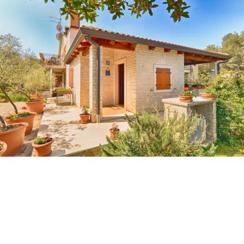 Apartments Valter 881