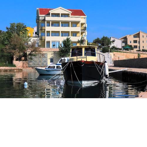 Apartments Vila 4M Miletici - CDN021019-CYB