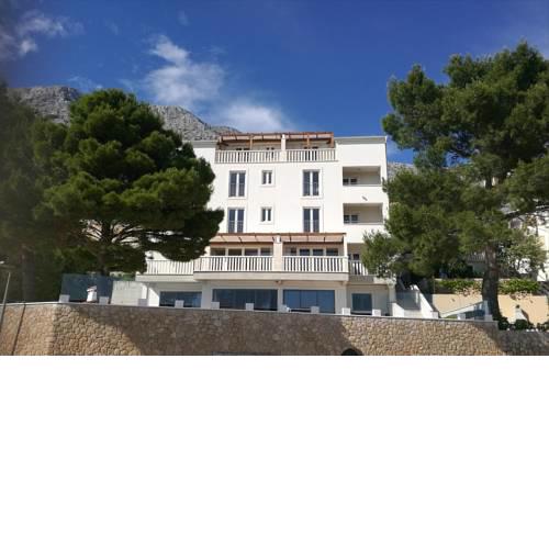 Apartments Villa Carica