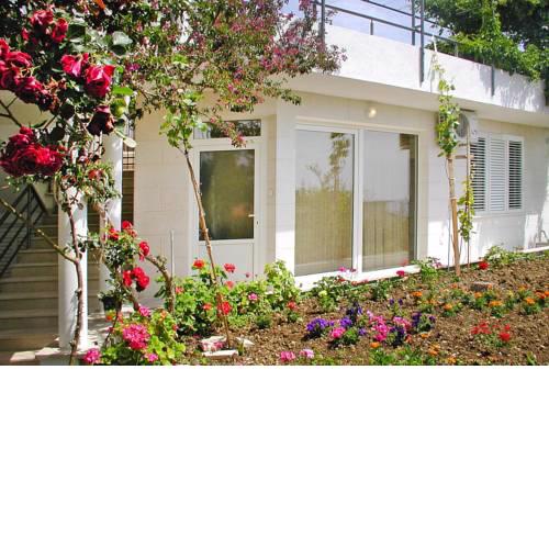 Apartments Villa Nada Podgora - CDM05024-DYB