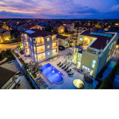 Apartments Villa Nina