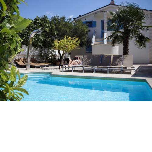 Apartments Villa Pina