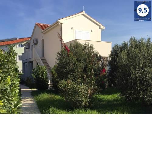Apartments Villa Tribunj