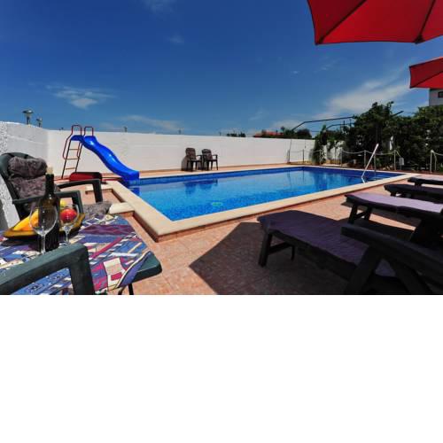 Apartments Villa Velin