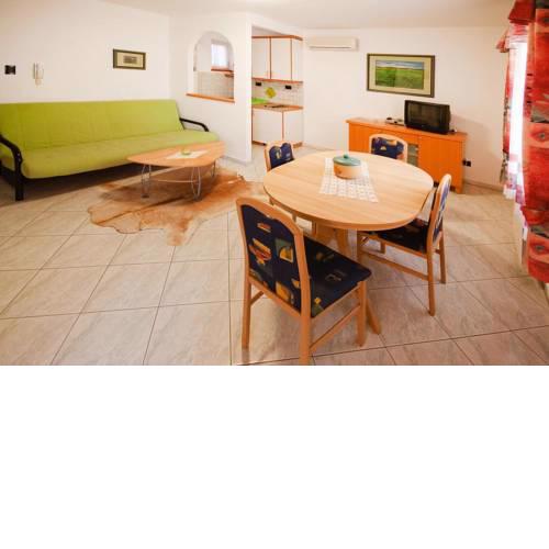 Apartments Villa Vizula Medulin - CIS021003-CYE