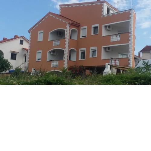 Apartments Vugica Šilo