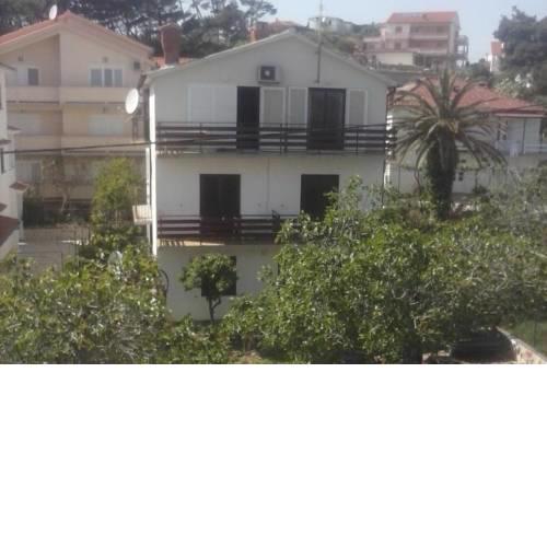 Apartments with a parking space Banjol, Rab - 11021