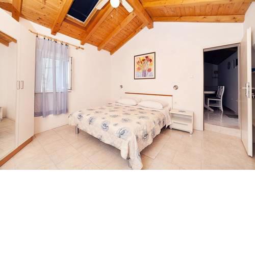 Apartments with a parking space Brsec, Opatija - 12524