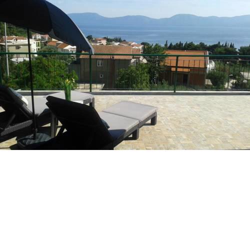 Apartments with a parking space Gradac, Makarska - 13196
