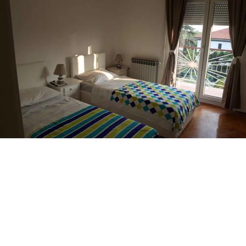 Apartments with a parking space Kostrena, Rijeka - 13563