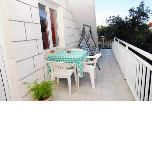 Apartments with a parking space Lumbarda, Korcula - 9298