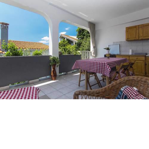 Apartments with a parking space Makarska - 512