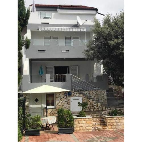 Apartments with a parking space Mandre, Pag - 16499