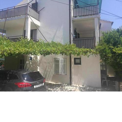 Apartments with a parking space Marina, Trogir - 19396