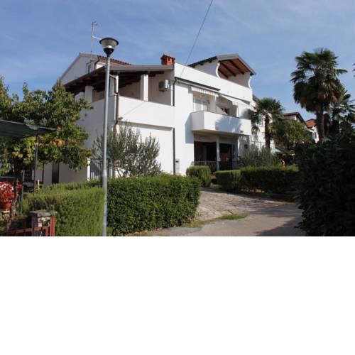 Apartments with a parking space Novigrad - 7121