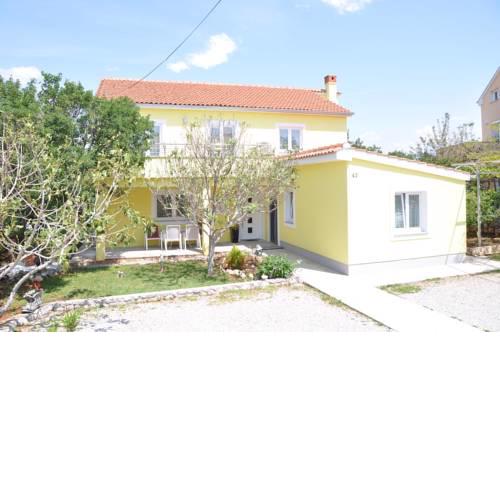 Apartments with a parking space Omisalj, Krk - 12793