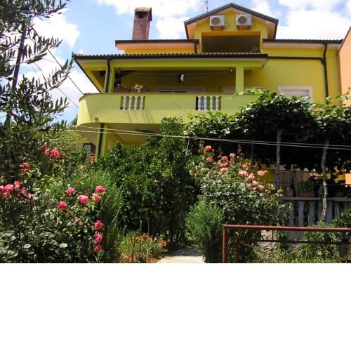 Apartments with a parking space Opric, Opatija - 14349