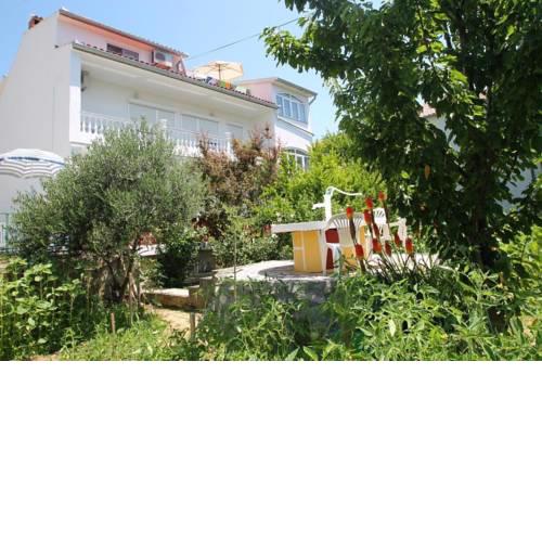 Apartments with a parking space Palit, Rab - 4990