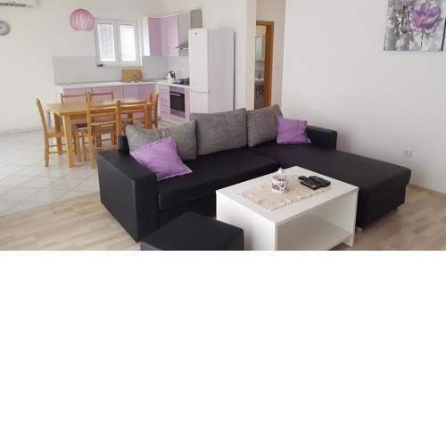 Apartments with a parking space Podgora, Makarska - 11788