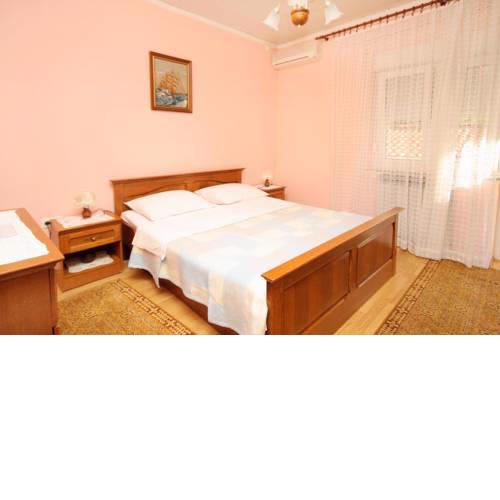 Apartments with a parking space Selce, Crikvenica - 5495