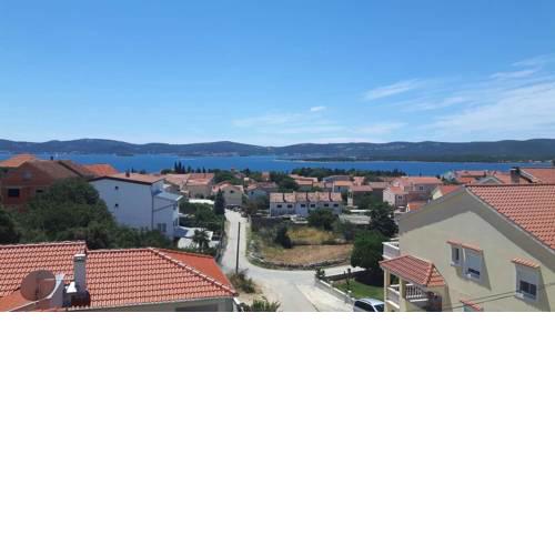 Apartments with a parking space Sveti Filip i Jakov, Biograd - 14353