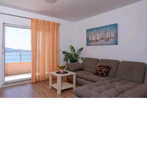 Apartments with a parking space Trogir - 17638